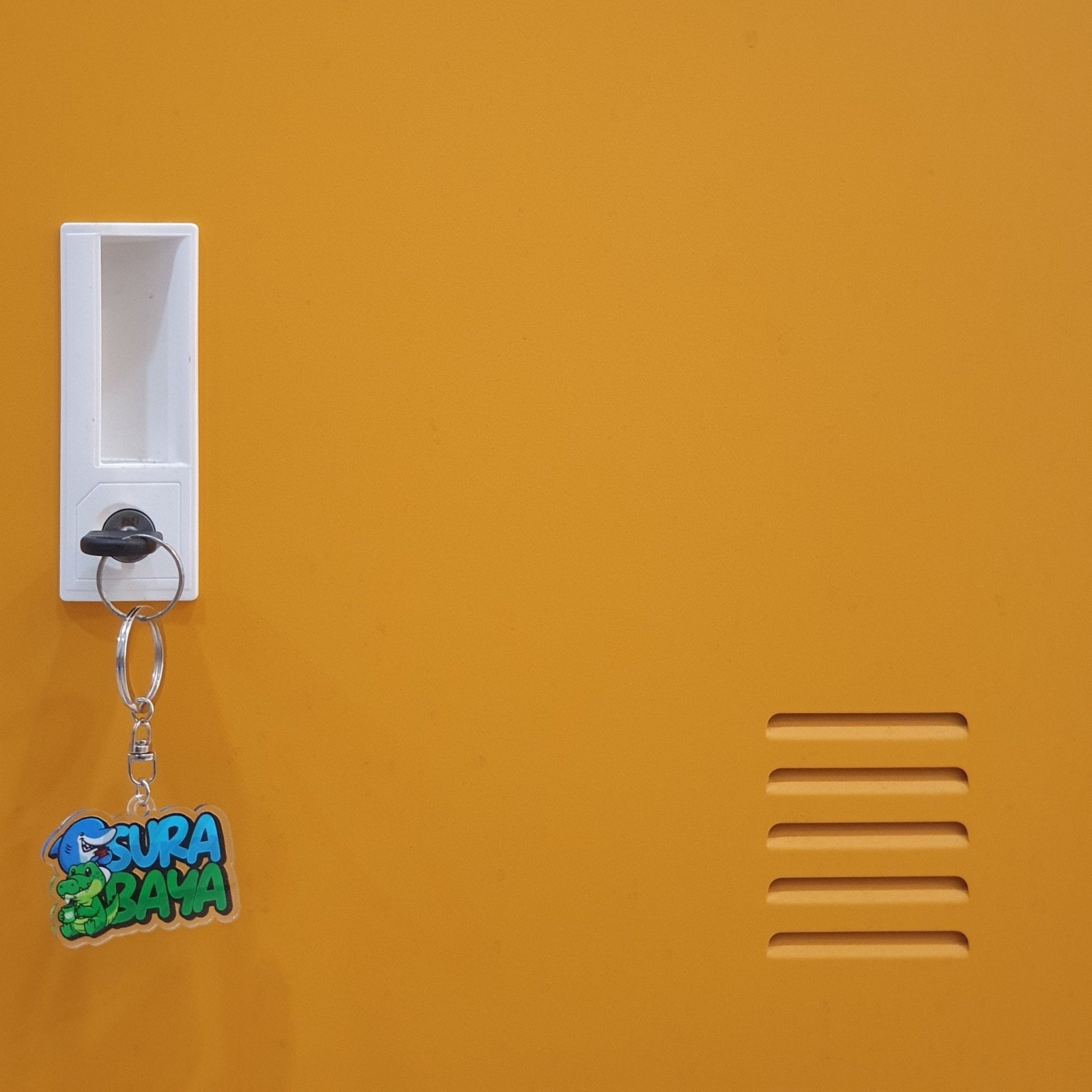 IndoGift Keychain Gantungan Kunci Akrilik Tipe 38 Kota Surabaya - IndoGift